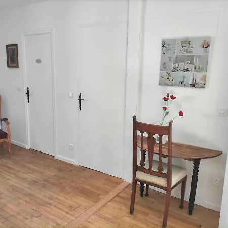 D'hotes - Mas Cinq Sols 3*