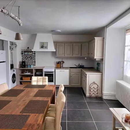 D'hotes - Mas Cinq Sols 3* Courbiac