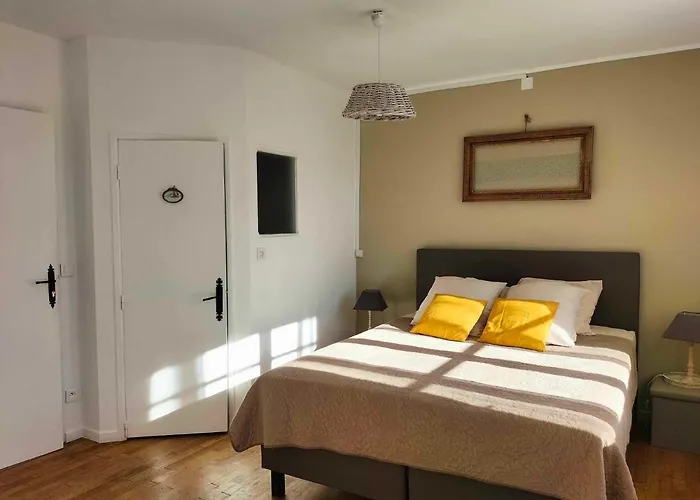 Bed & Breakfast D'hotes - Mas Cinq Sols